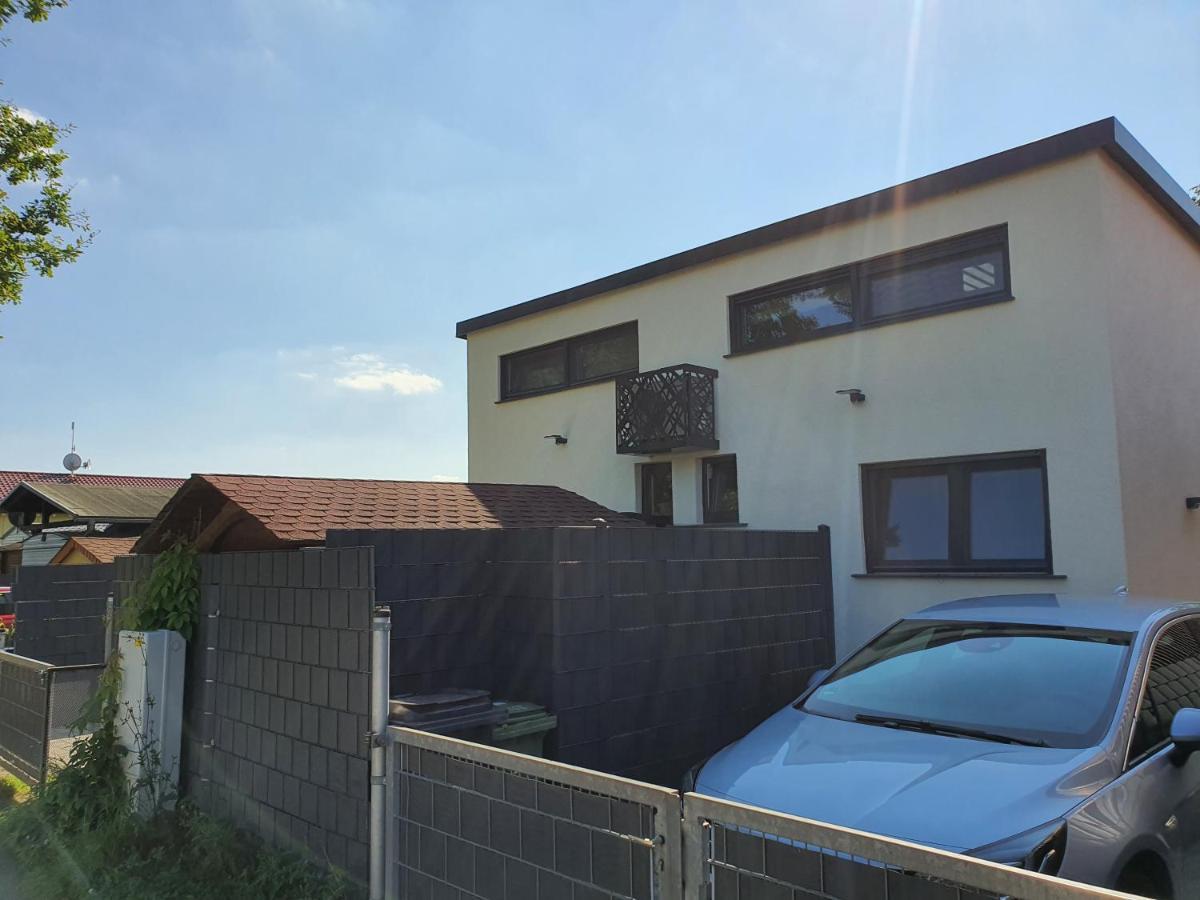 Ferienhaus Am See-2 Hungen Exterior photo